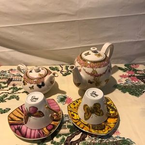 GRACEWARE TEAPOT AND TEA POT SET WITH CUP SET.